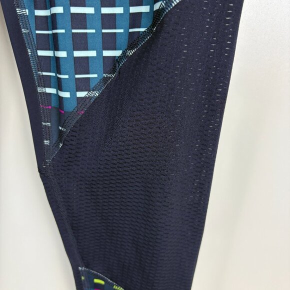 Athleta Small Timeless Contender Capris Leggings Zip Pockets Small Petite - Picture 9 of 11